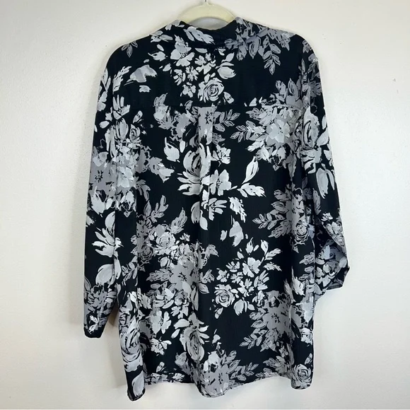 Floral Dark Romantic Button Up Black Gray Top Plus Size 3X Goth Whimsigoth Work - Picture 8 of 12